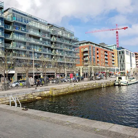 Overlooking Canal 2 Bedroom Apartment *